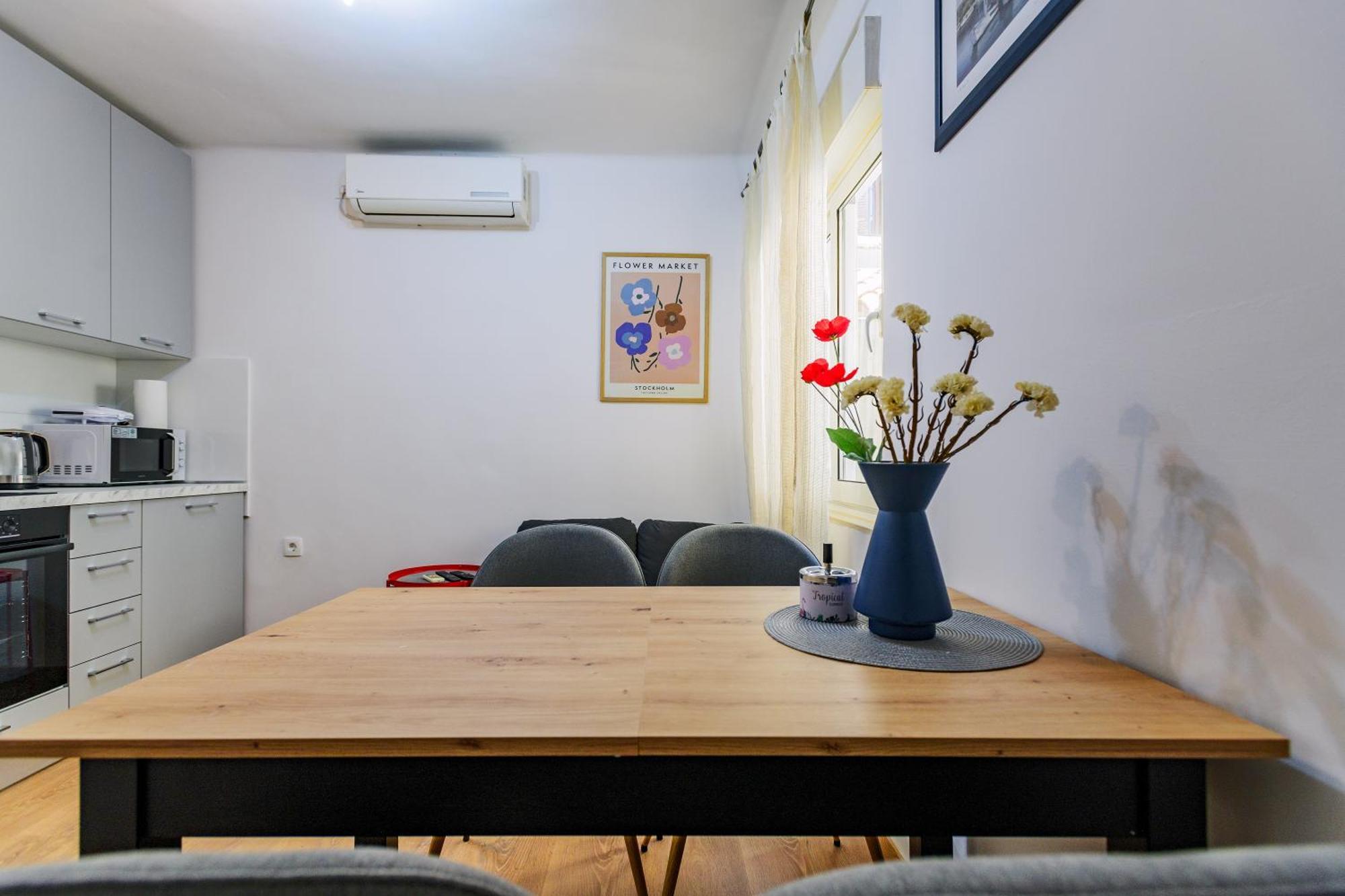 Pretty In The Centre - Old Town Apartment Zadar
