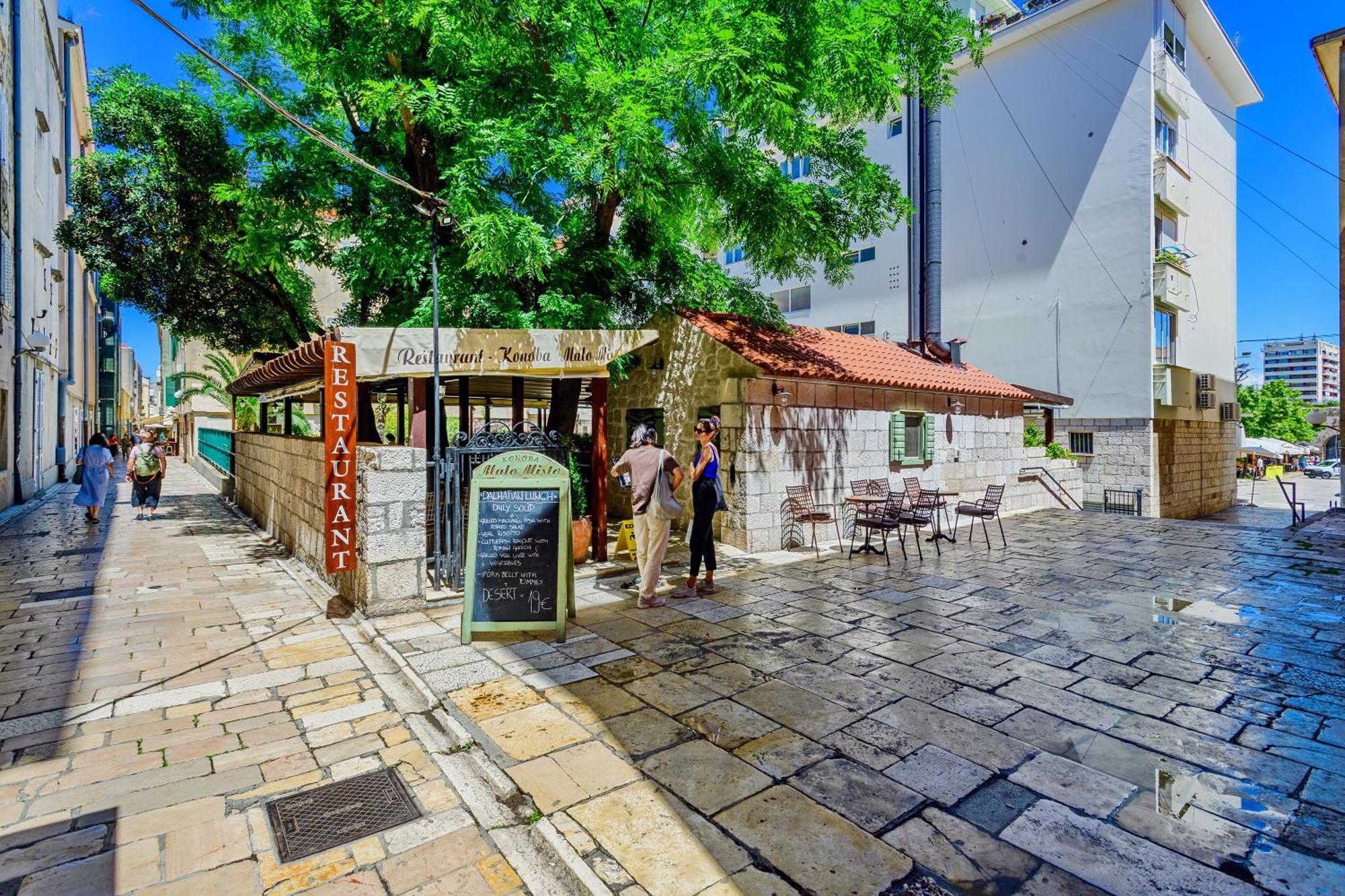 Pretty In The Centre - Old Town Apartment Zadar