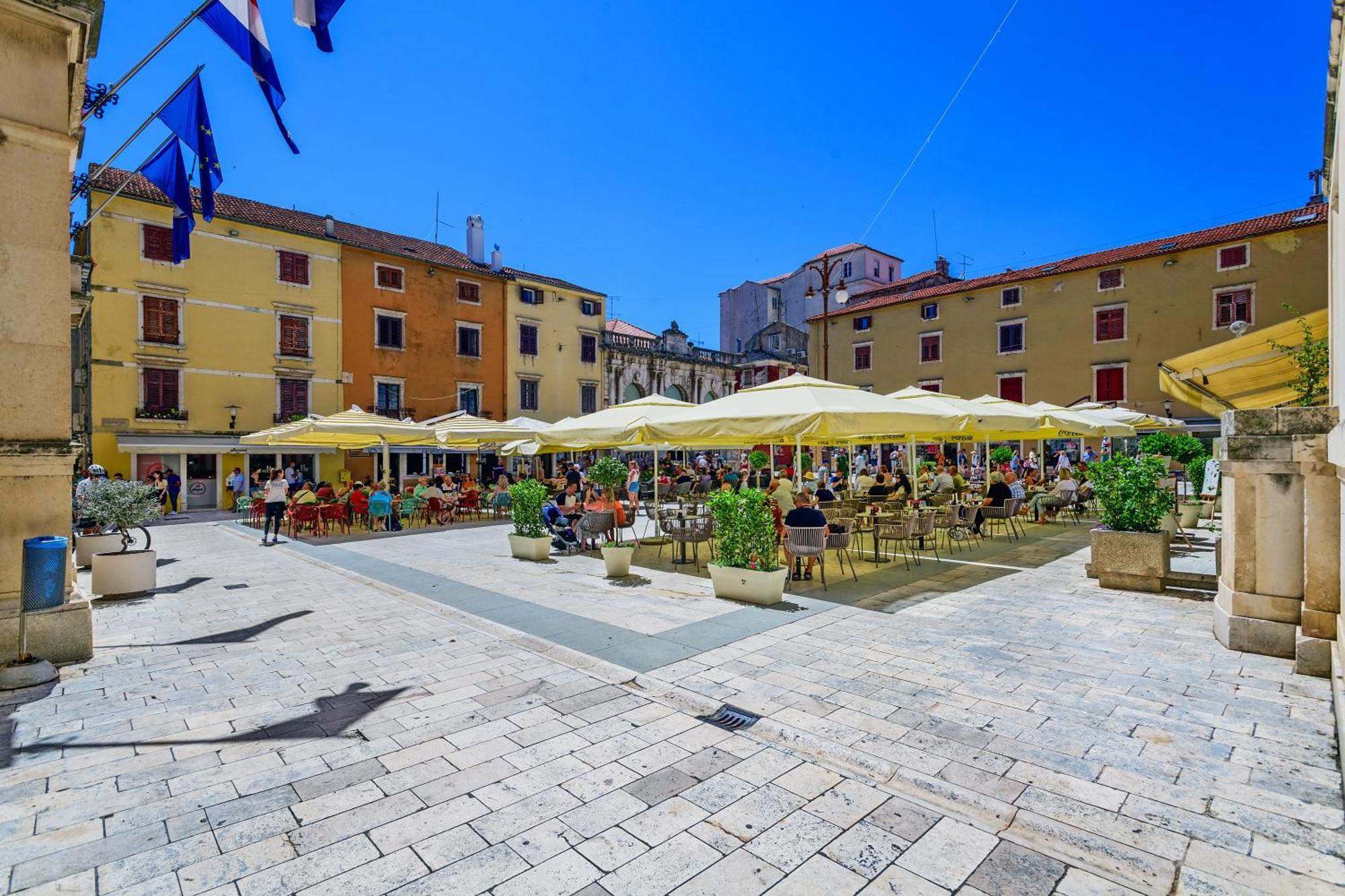 Pretty In The Centre - Old Town Apartment